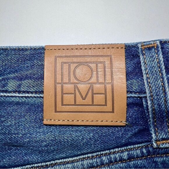 TOTEME Cropped Kick Denim in Mid Blue - Picture 5 of 8